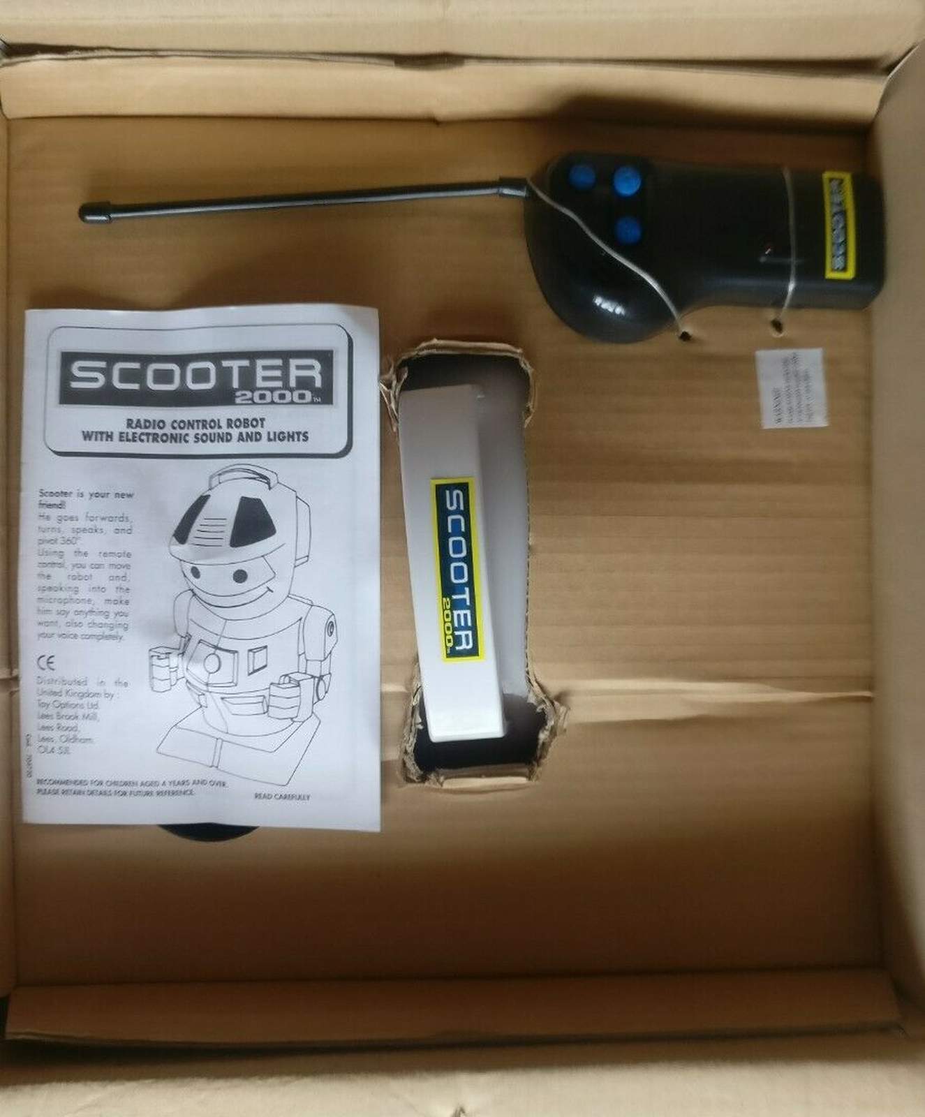 Sco0ter 2000 Robot