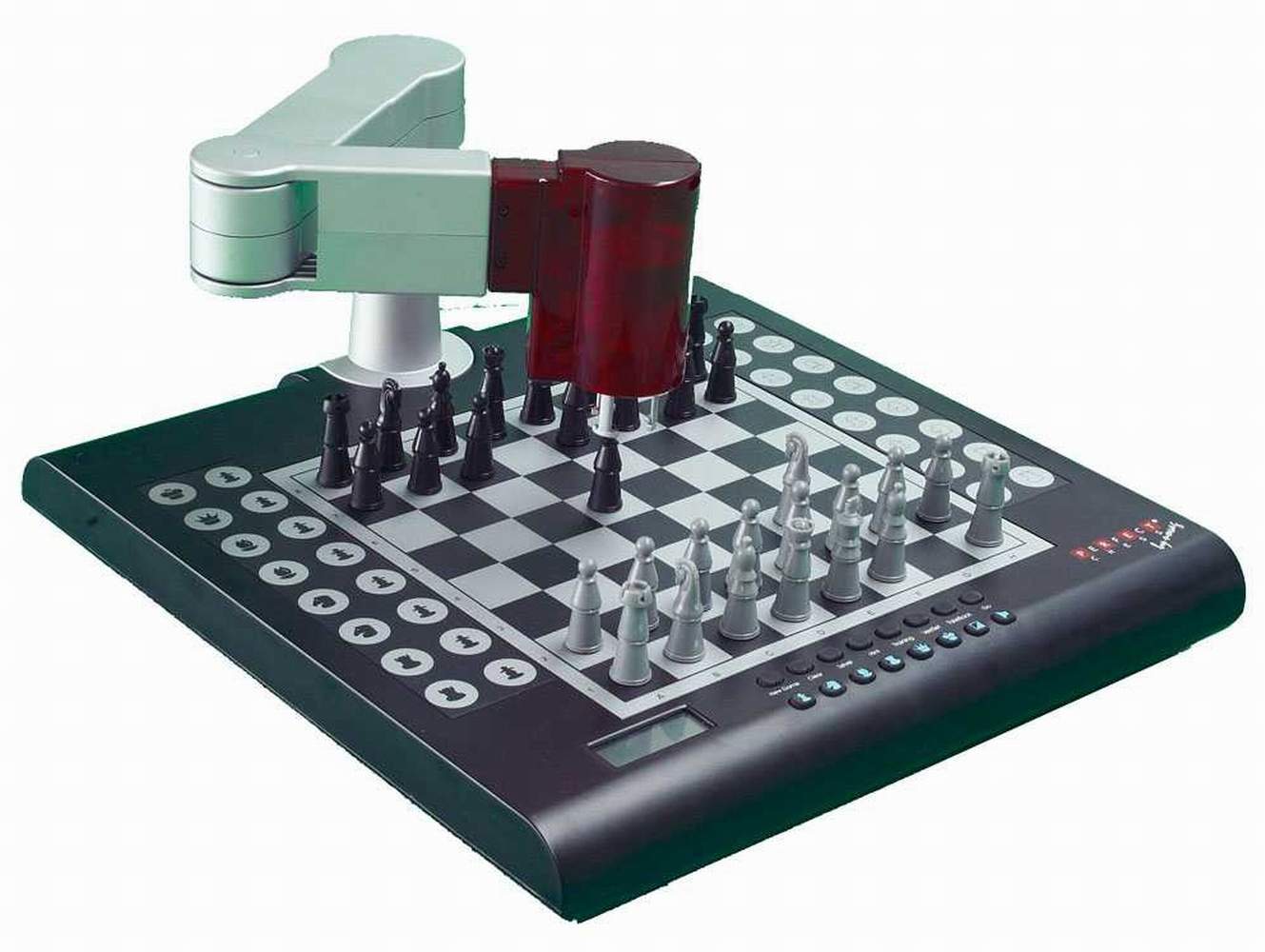 Шахматная доска на компьютере. Шахматный компьютер Novag 2 Robot. Novag 2robot комплектация. Шахматный компьютер Novag Carnelian. Электронная шахматная доска.